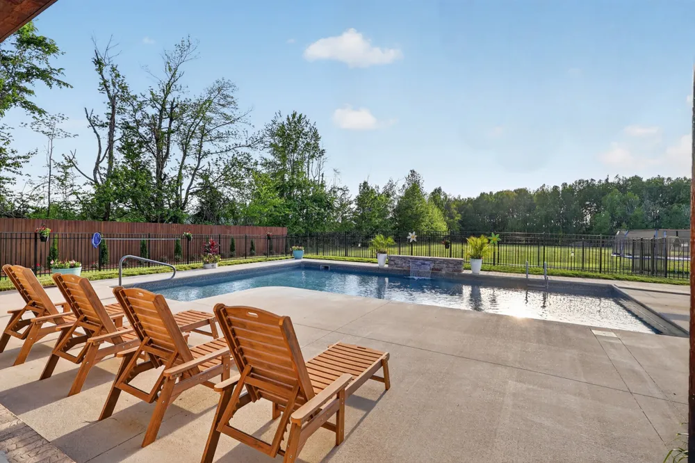 879 Mount Vernon Rd Bethpage, TN 37022