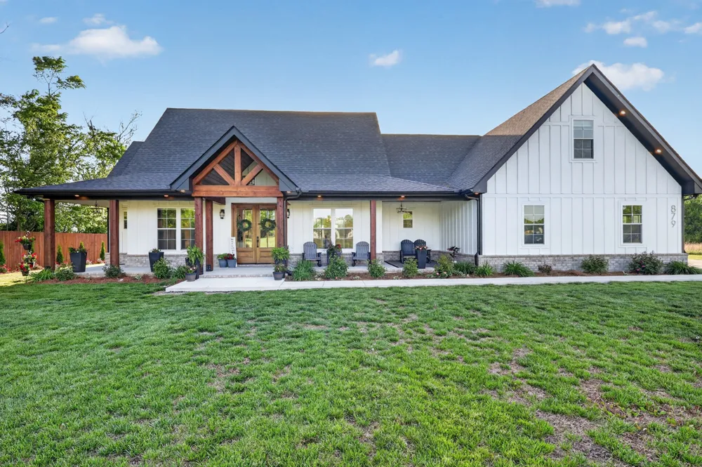 879 Mount Vernon Rd Bethpage, TN 37022