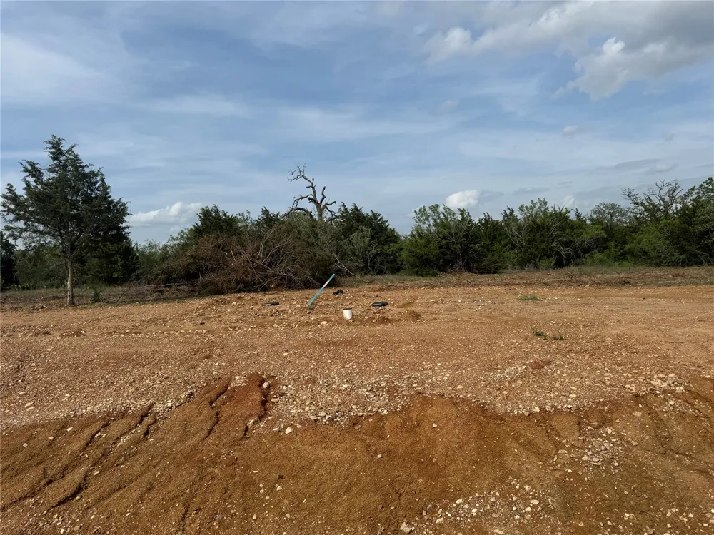 152 Della Lane Cedar Creek, TX 78612
