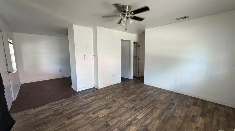 517 HARRIS STREET Sebring, FL 33870