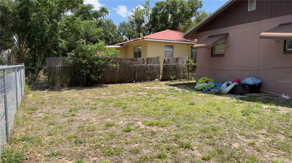 517 HARRIS STREET Sebring, FL 33870