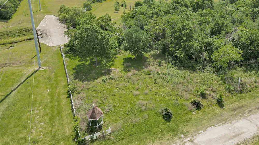 301 13th Street La Porte, TX 77571