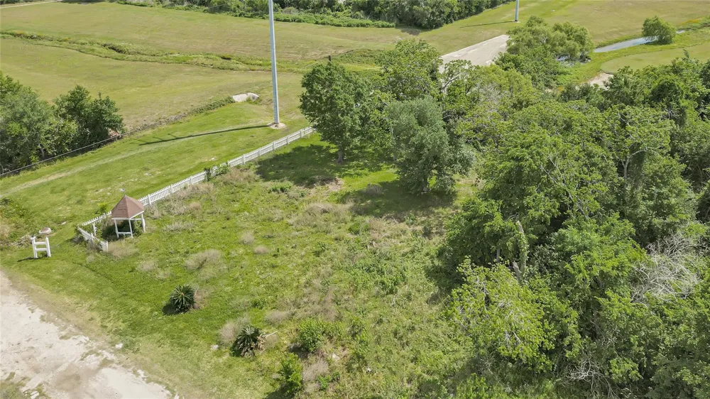 301 13th Street La Porte, TX 77571