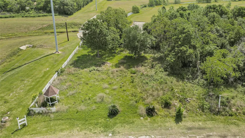 301 13th Street La Porte, TX 77571