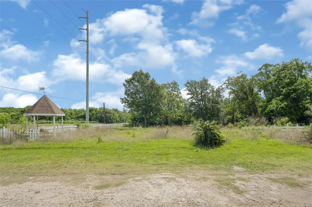 301 13th Street La Porte, TX 77571