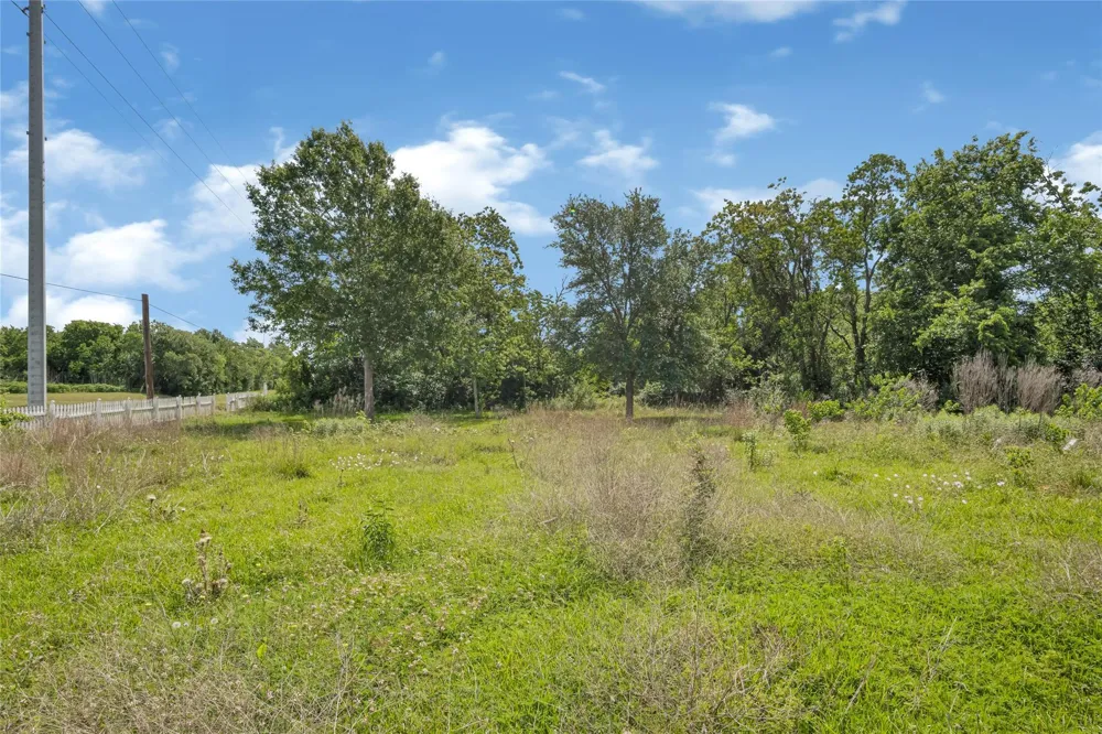 301 13th Street La Porte, TX 77571