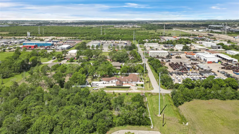 301 13th Street La Porte, TX 77571
