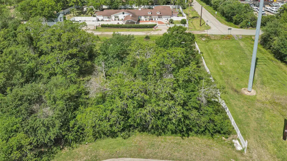 301 13th Street La Porte, TX 77571
