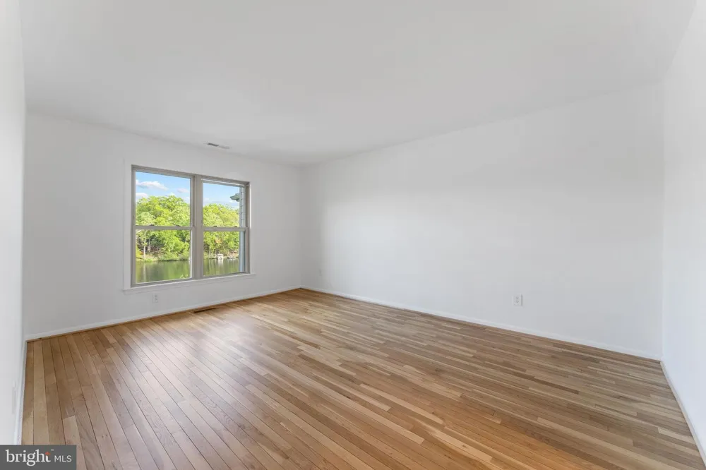 11163 LAKE CHAPEL LANE Reston, VA 20191