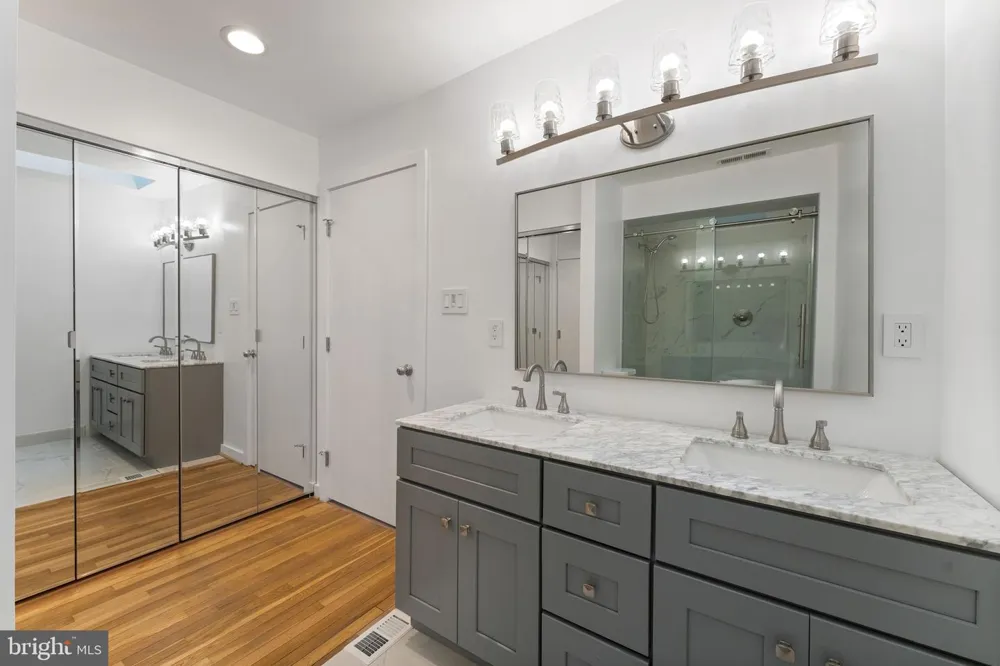 11163 LAKE CHAPEL LANE Reston, VA 20191