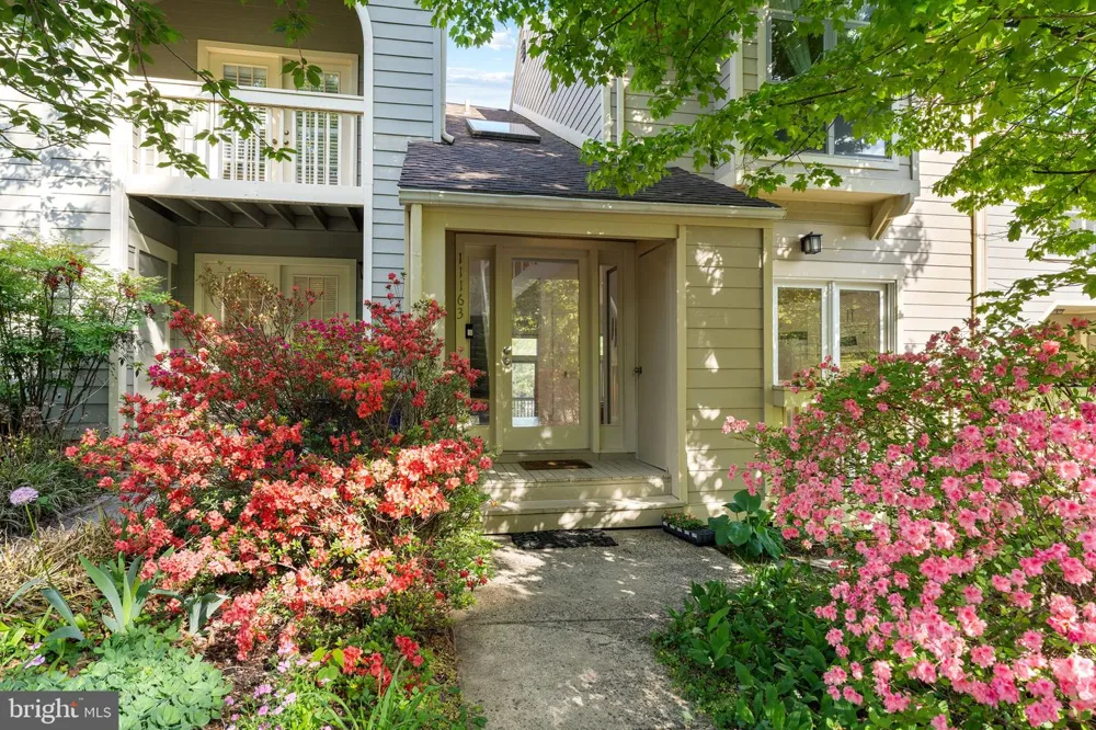 11163 LAKE CHAPEL LANE Reston, VA 20191