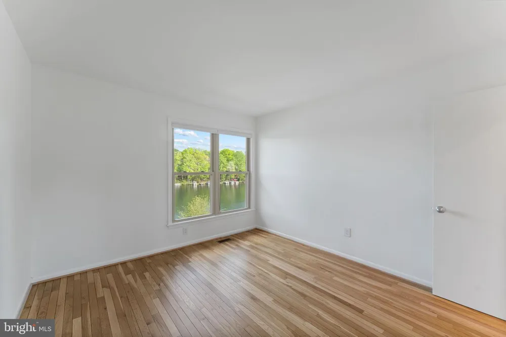 11163 LAKE CHAPEL LANE Reston, VA 20191