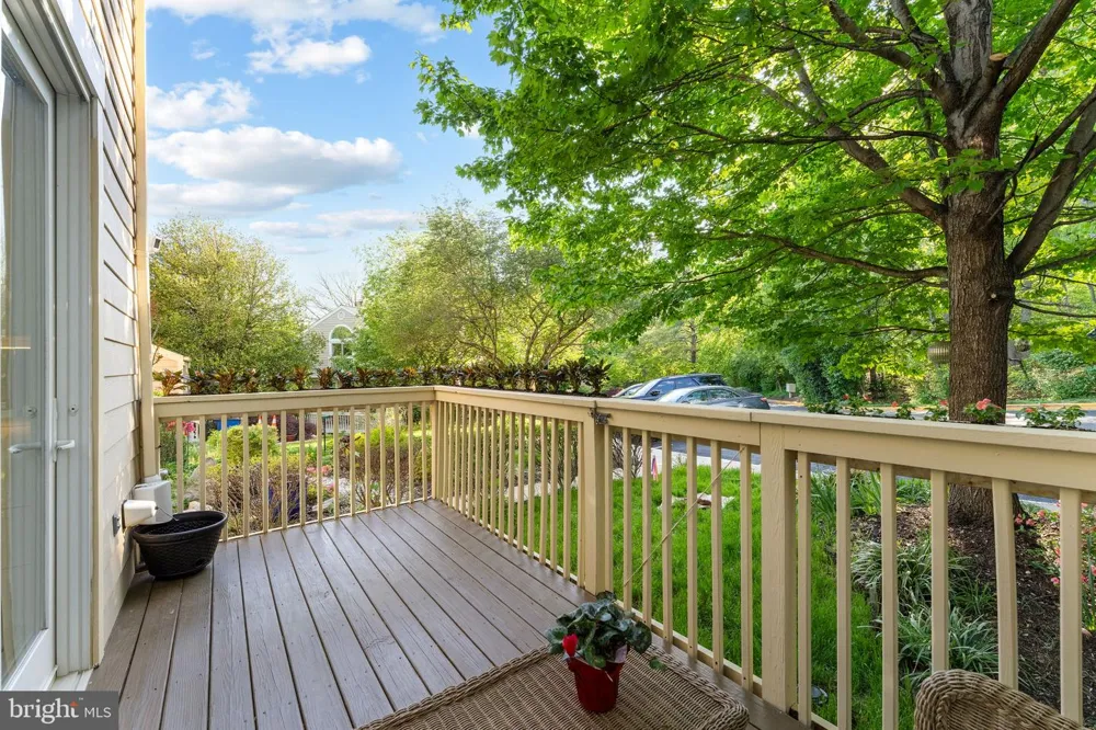 11163 LAKE CHAPEL LANE Reston, VA 20191
