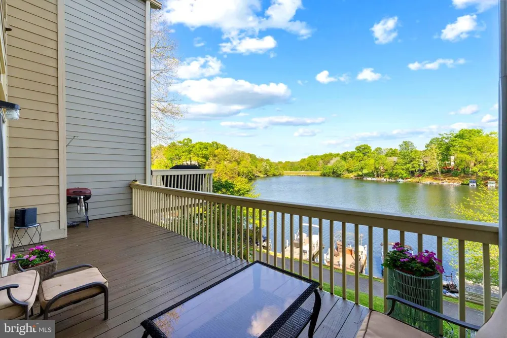 11163 LAKE CHAPEL LANE Reston, VA 20191