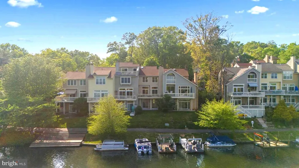 11163 LAKE CHAPEL LANE Reston, VA 20191