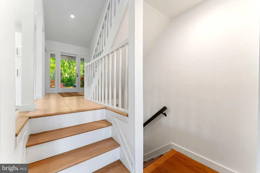11163 LAKE CHAPEL LANE Reston, VA 20191