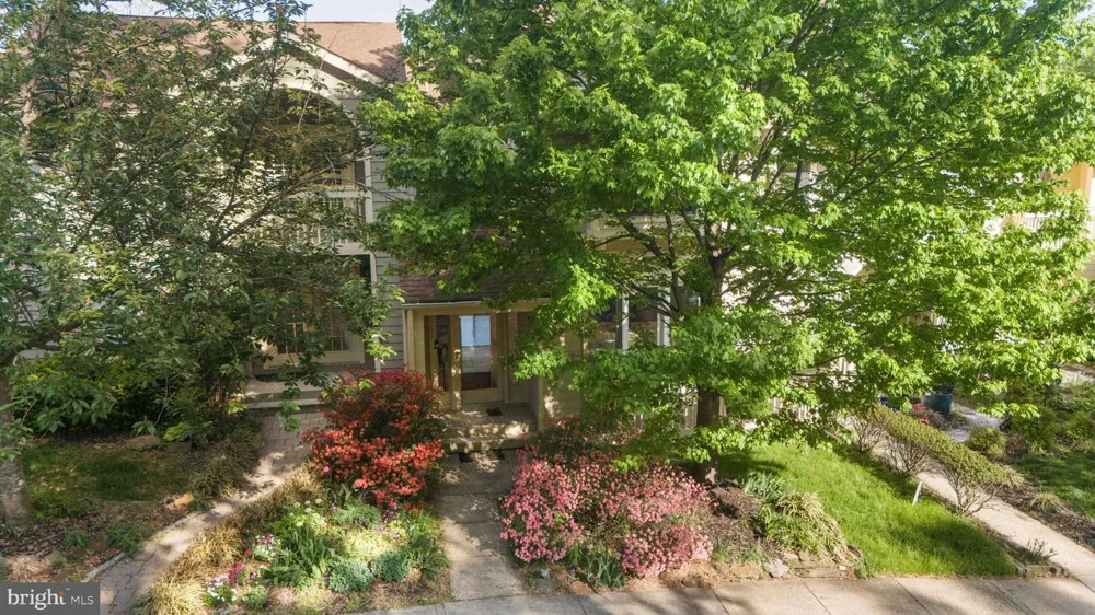 11163 LAKE CHAPEL LANE Reston, VA 20191
