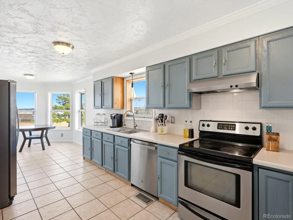 6450 County Road 181 Byers, CO 80103