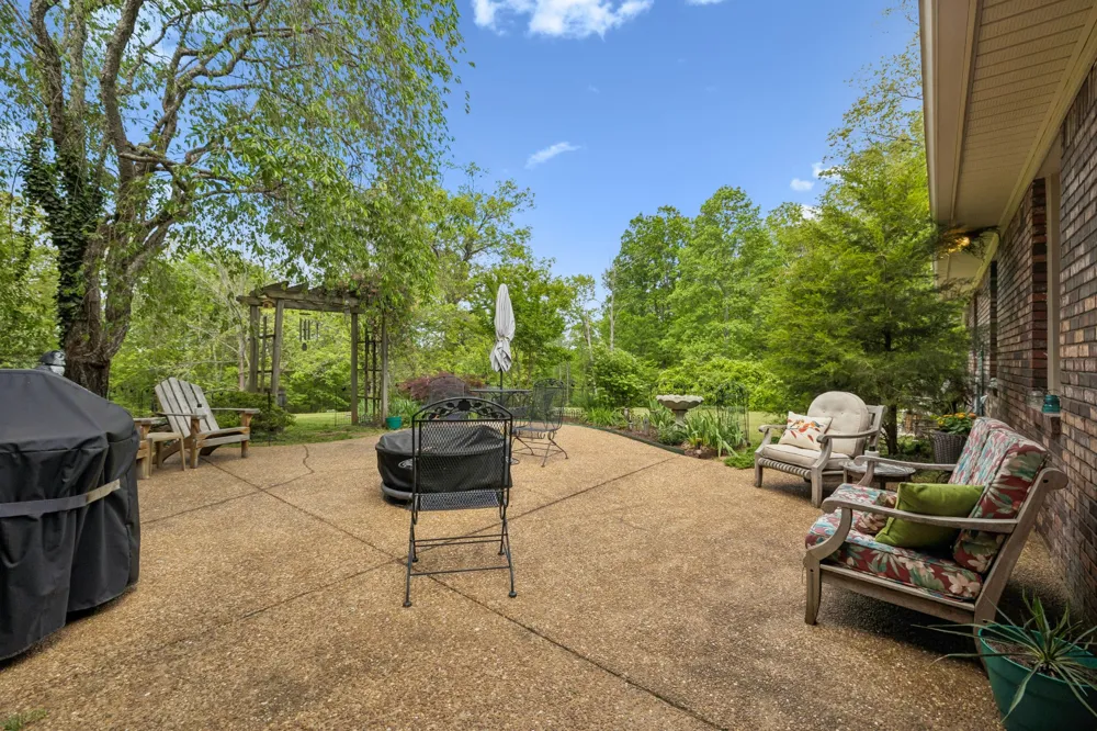 203 Dogwood Circle Waverly, TN 37185