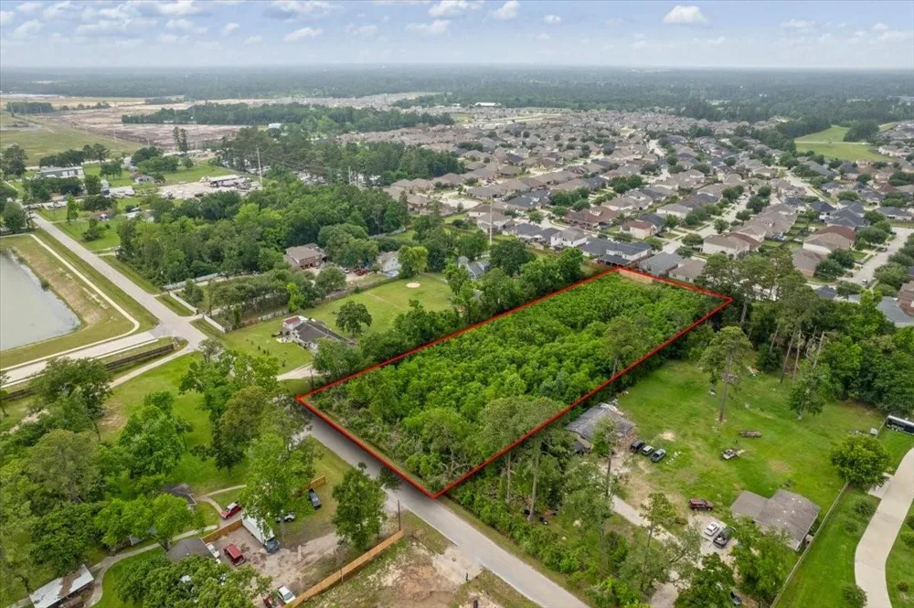 6711 Maple Drive Humble, TX 77338