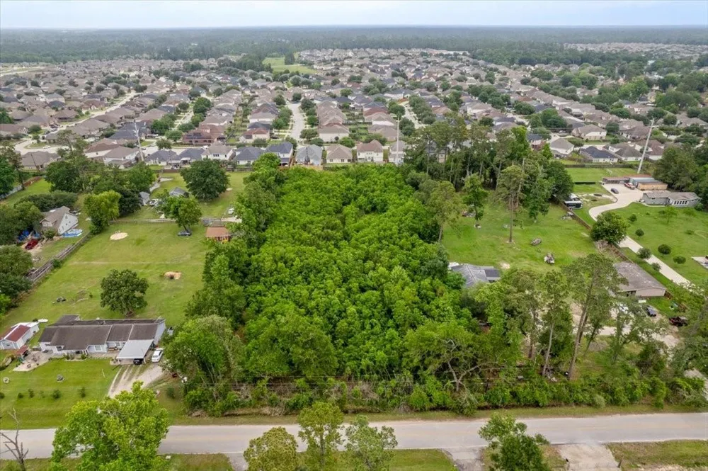 6711 Maple Drive Humble, TX 77338