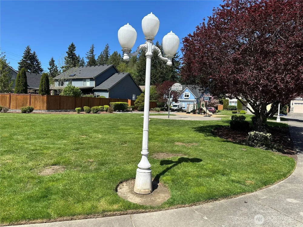 38133 30th Court S Auburn, WA 98001