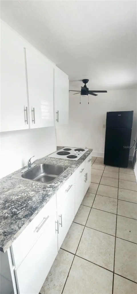 301 SE AVENUE B #4