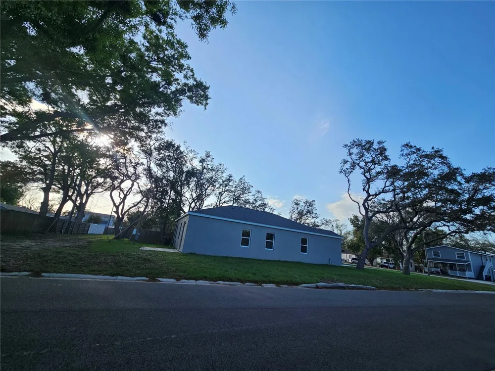 4502 42ND AVENUE St Petersburg, FL 33714