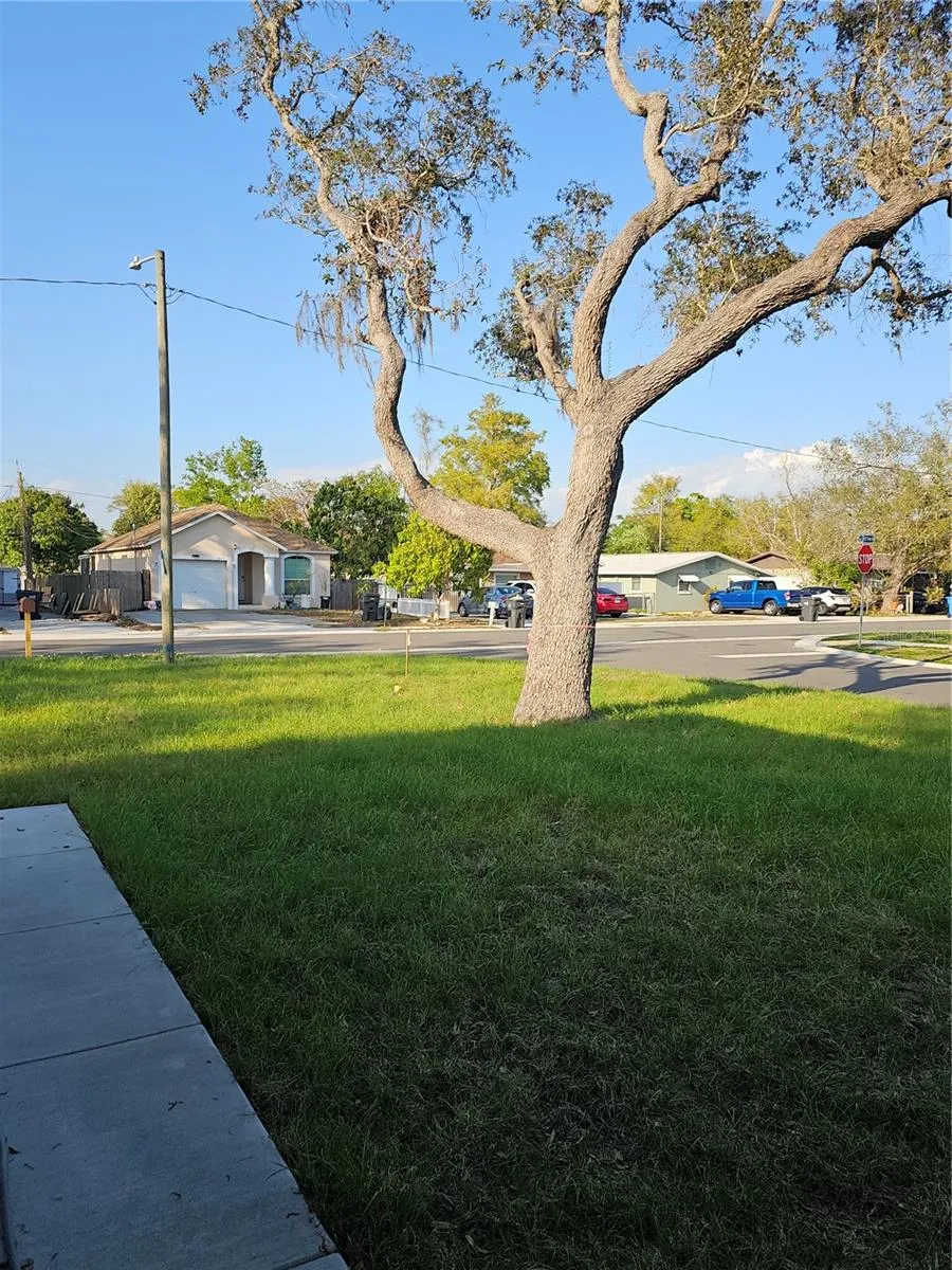 4502 42ND AVENUE St Petersburg, FL 33714