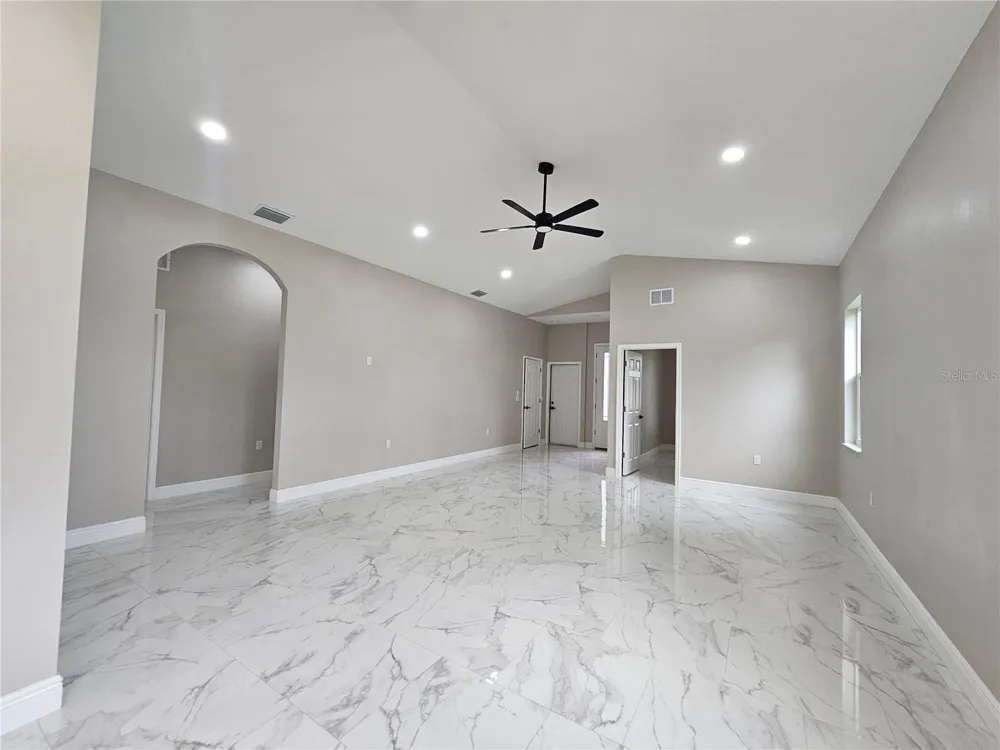 4502 42ND AVENUE St Petersburg, FL 33714