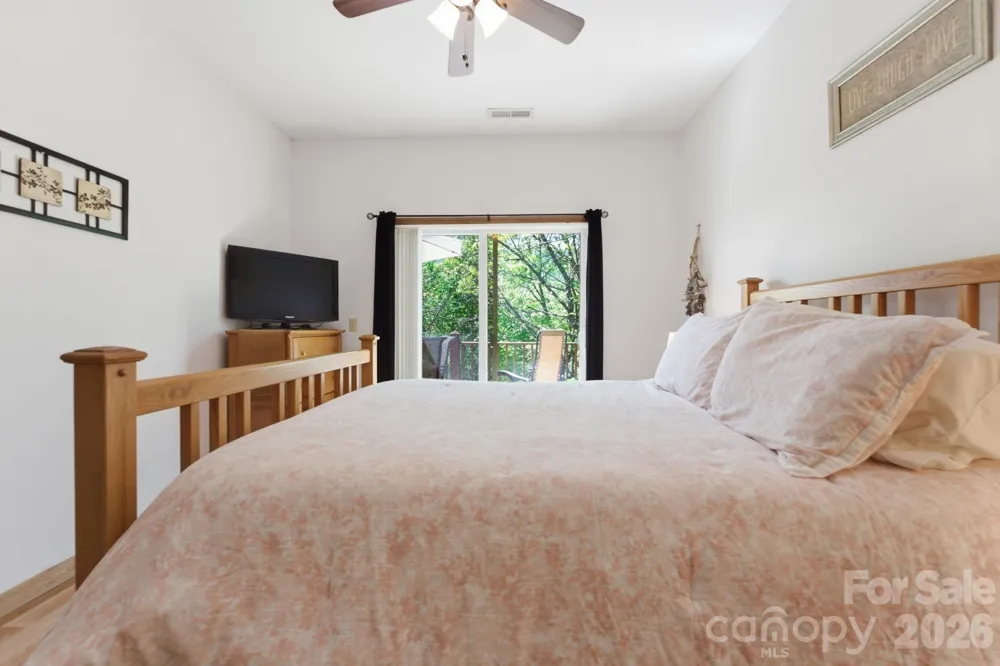 24 Pine Bluff Lane #17 Whittier, NC 28789