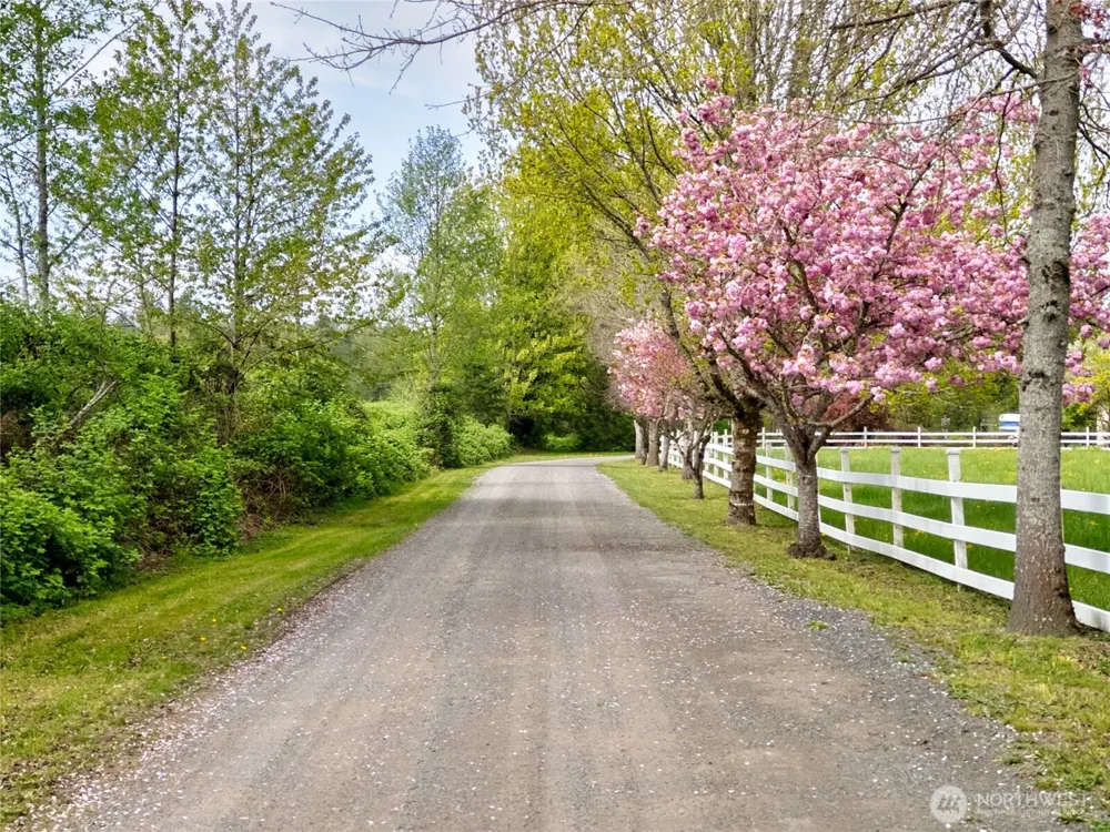 7492 Russell Road Concrete, WA 98237