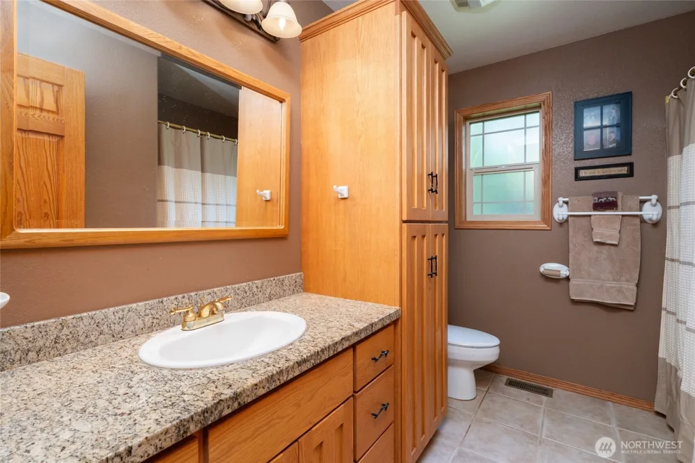 7492 Russell Road Concrete, WA 98237