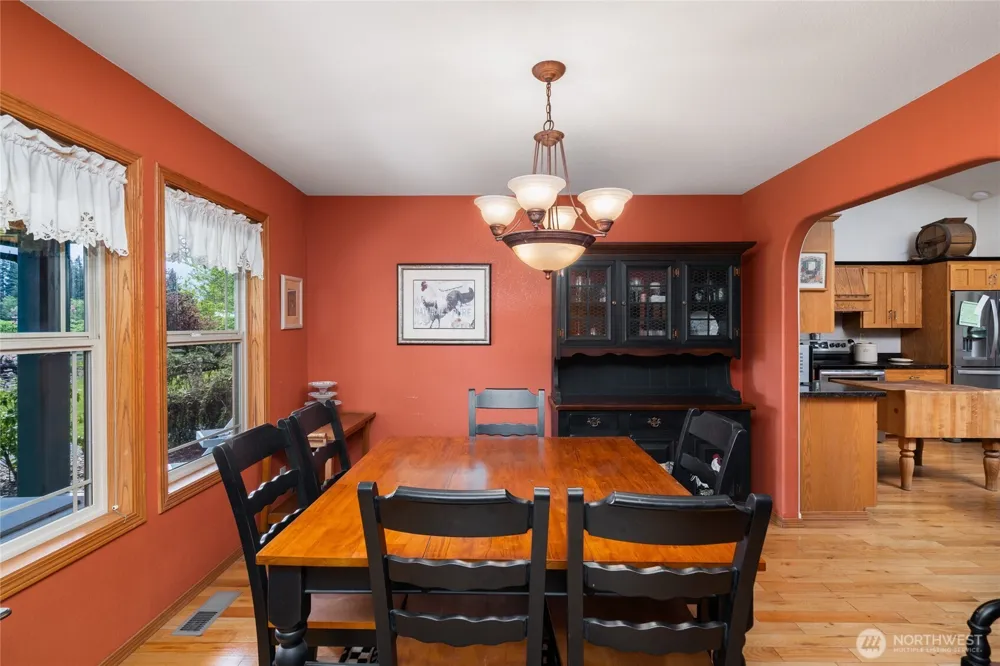 7492 Russell Road Concrete, WA 98237