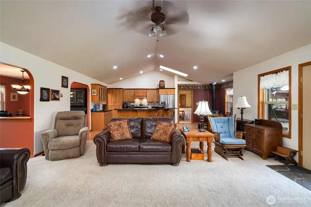 7492 Russell Road Concrete, WA 98237