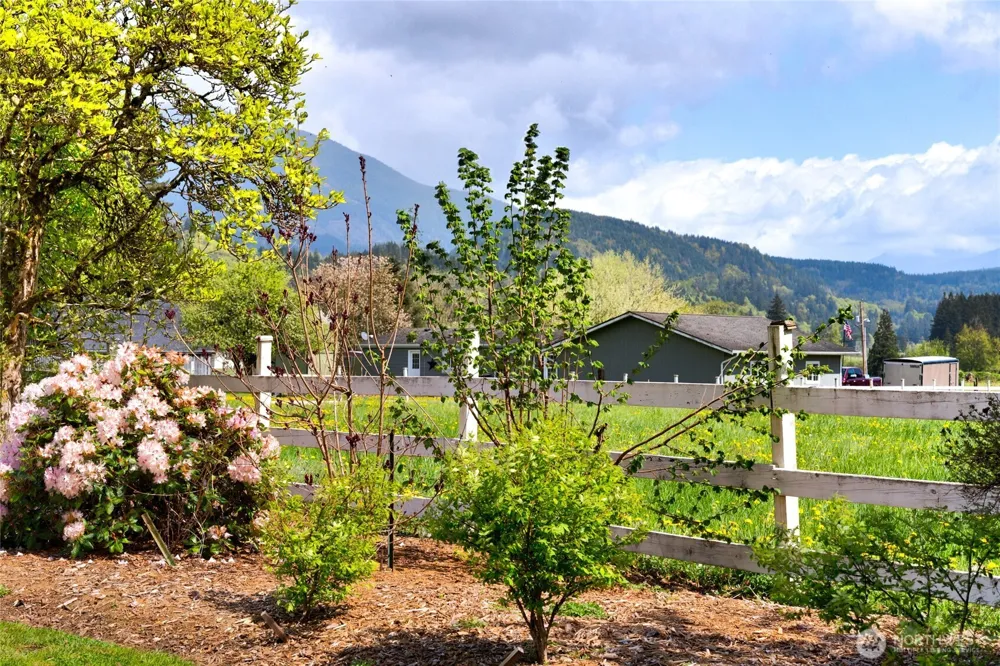 7492 Russell Road Concrete, WA 98237