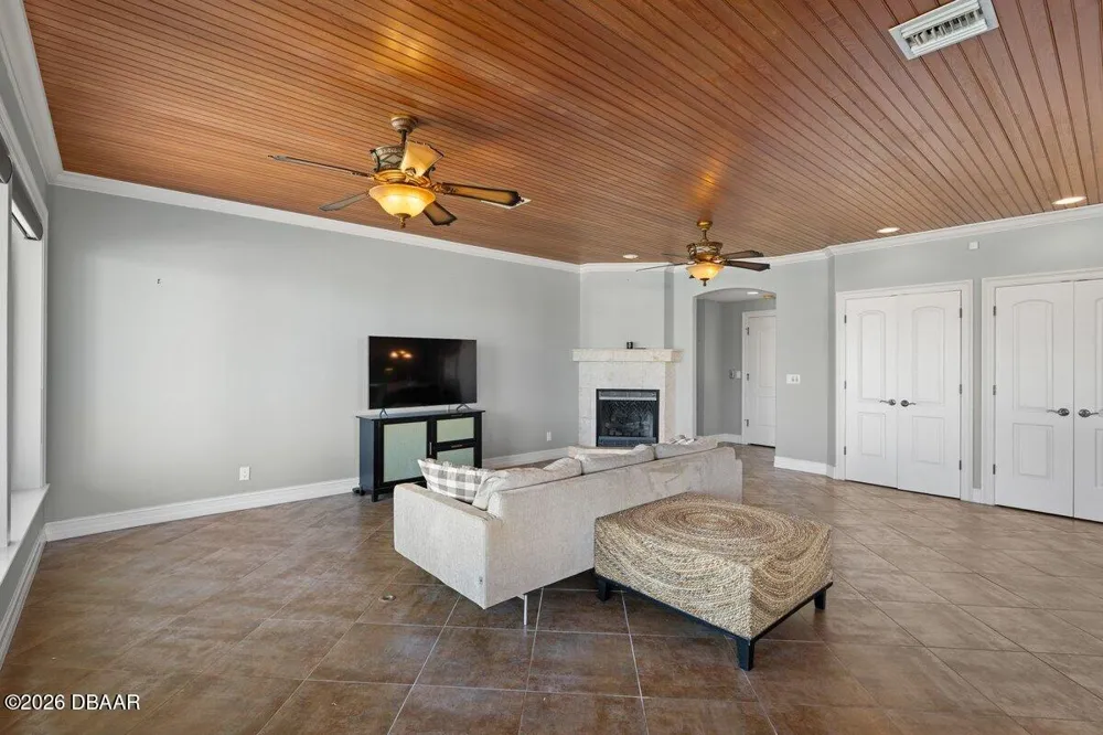 2 Mar Azul Ponce Inlet, FL 32127