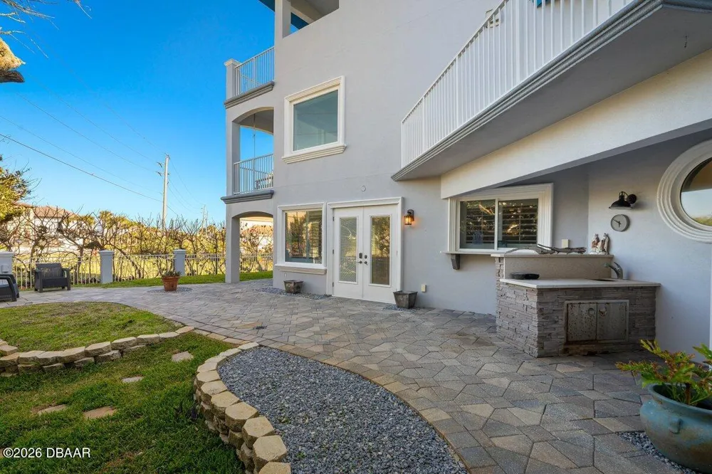 2 Mar Azul Ponce Inlet, FL 32127