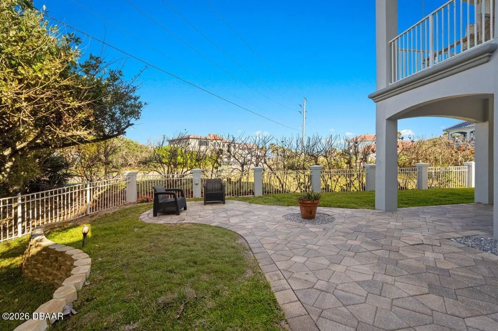 2 Mar Azul Ponce Inlet, FL 32127