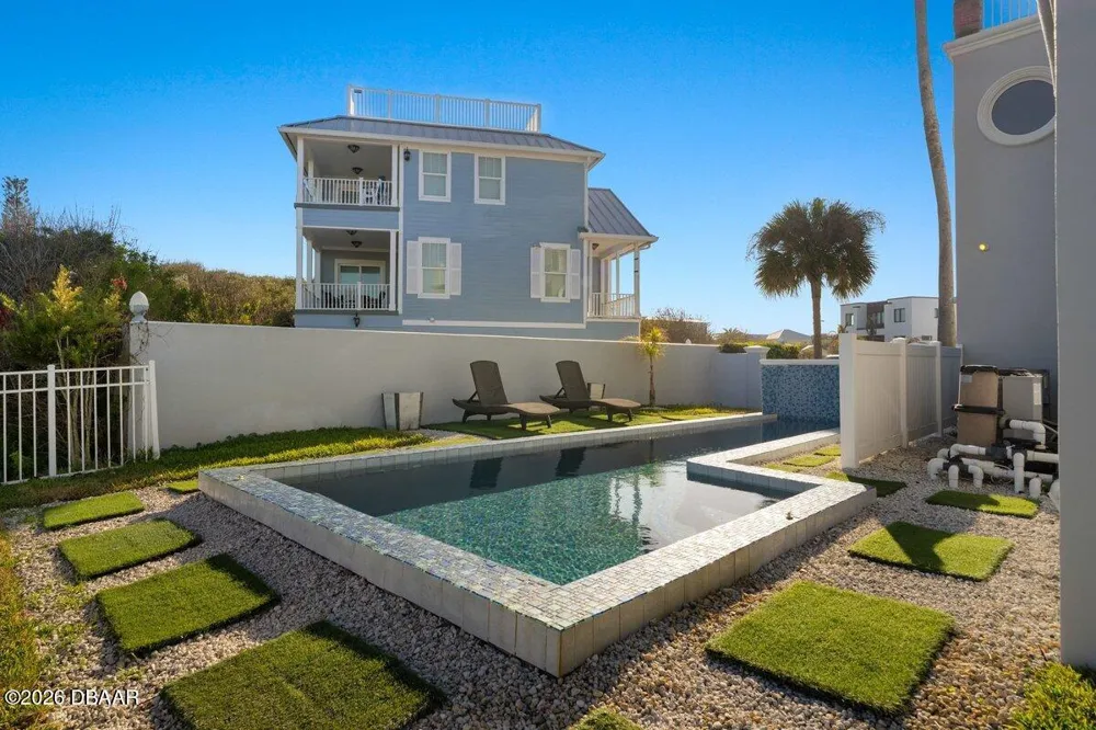 2 Mar Azul Ponce Inlet, FL 32127