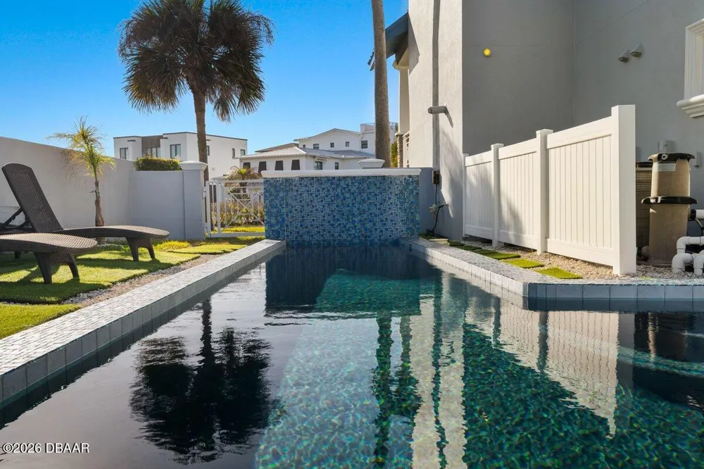 2 Mar Azul Ponce Inlet, FL 32127