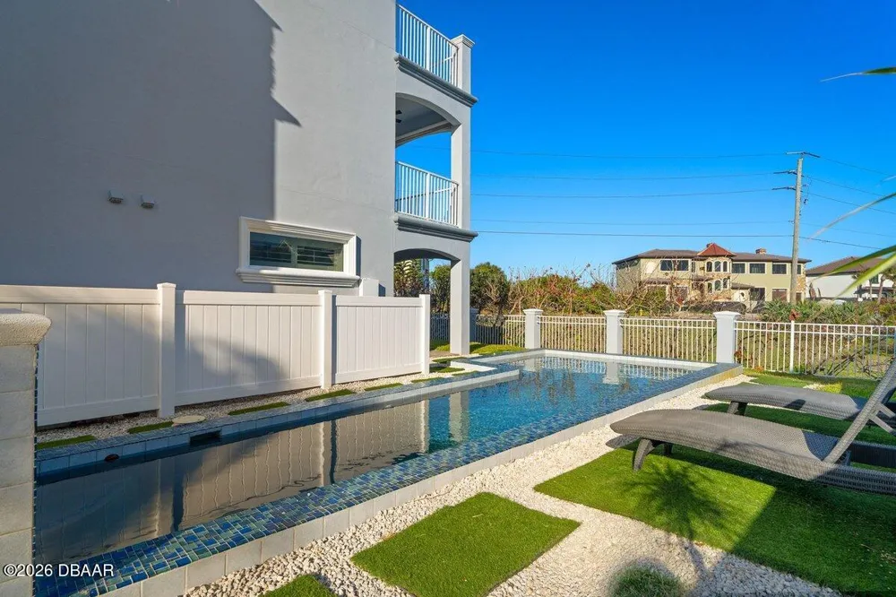 2 Mar Azul Ponce Inlet, FL 32127