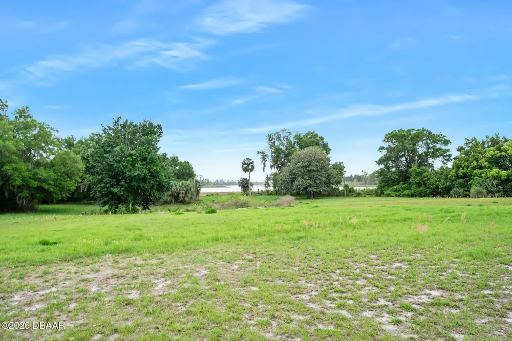 141 Pine Street Pierson, FL 32180