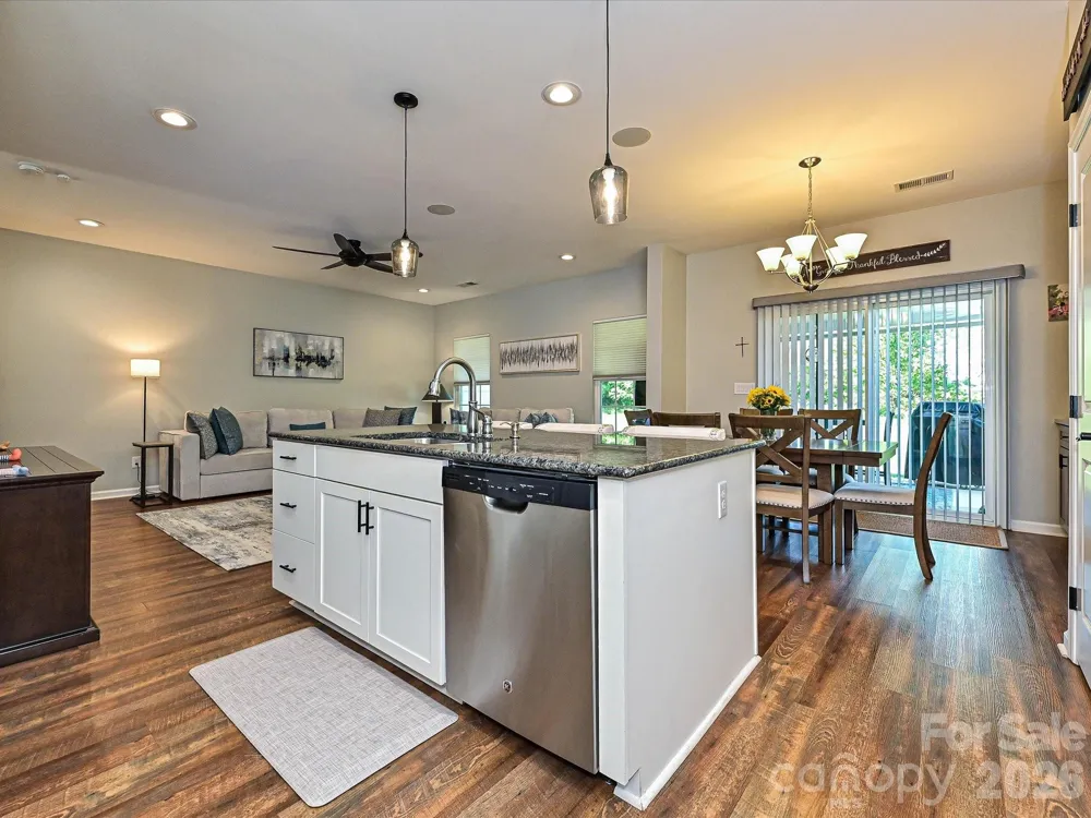 7142 Mariners Village Drive Denver, NC 28037