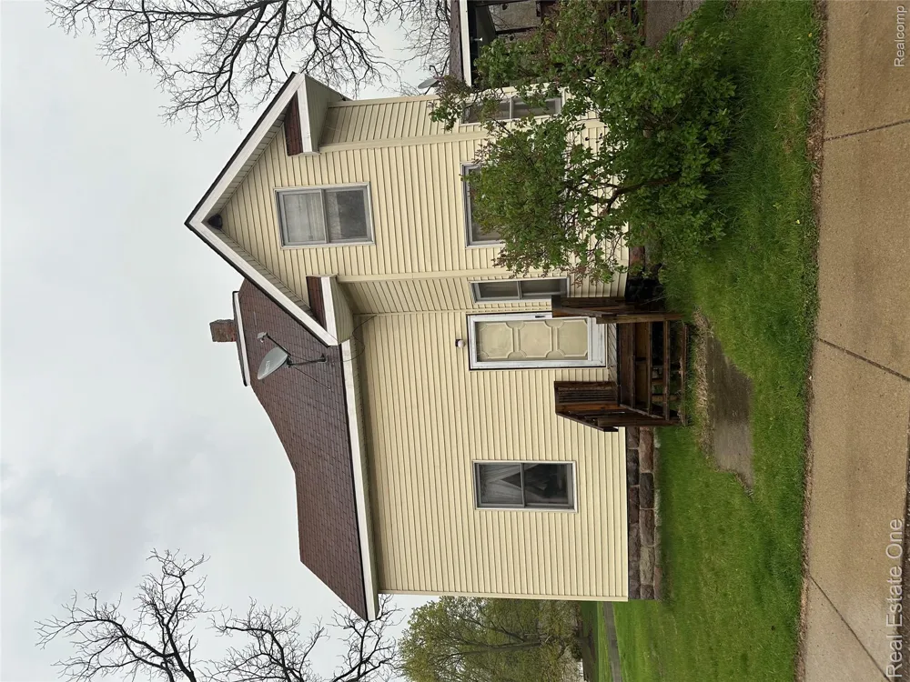 208 Church Street Ortonville Village, MI 48462