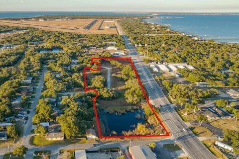 3901 Hwy 35 N