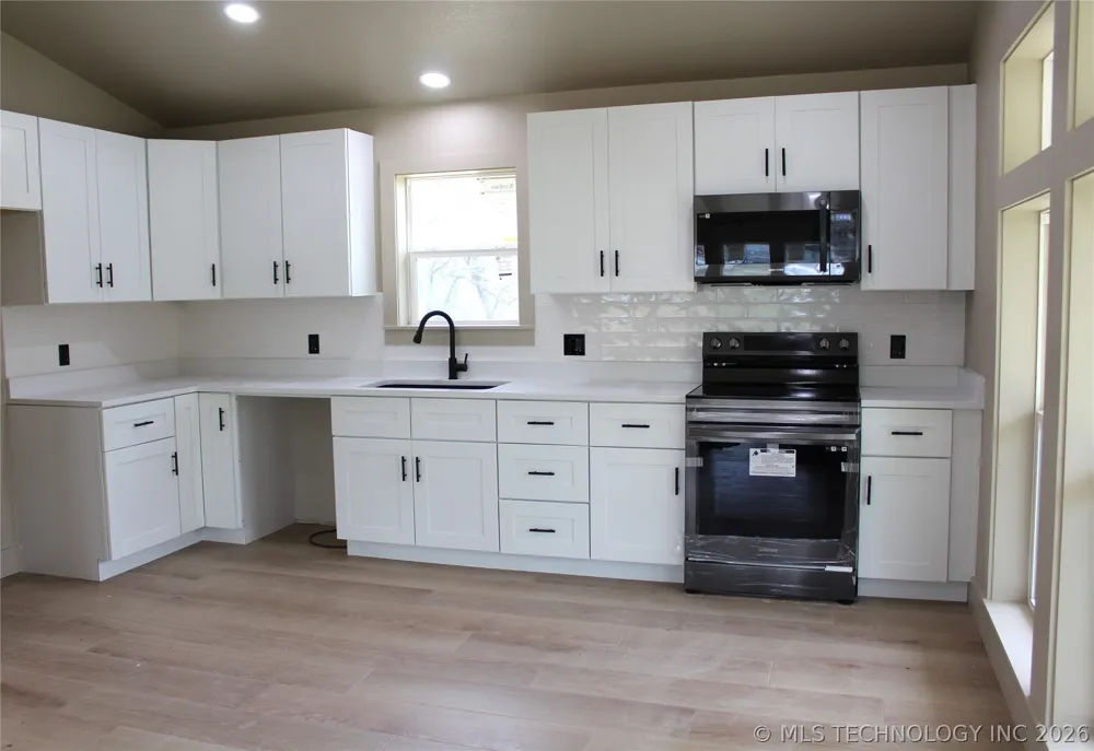 215 California Atoka, OK 74525