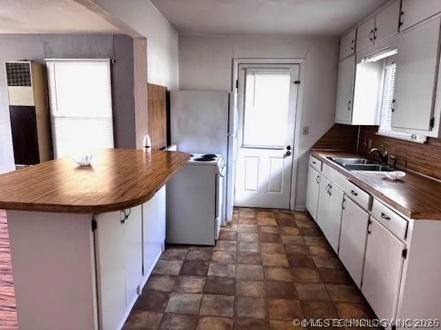 406 W Broadway Street S Marietta, OK 73448