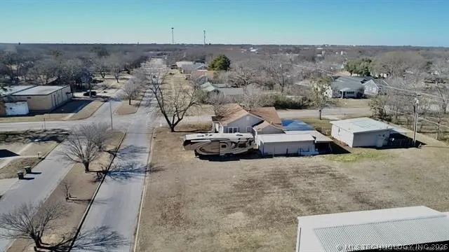 406 W Broadway Street S Marietta, OK 73448