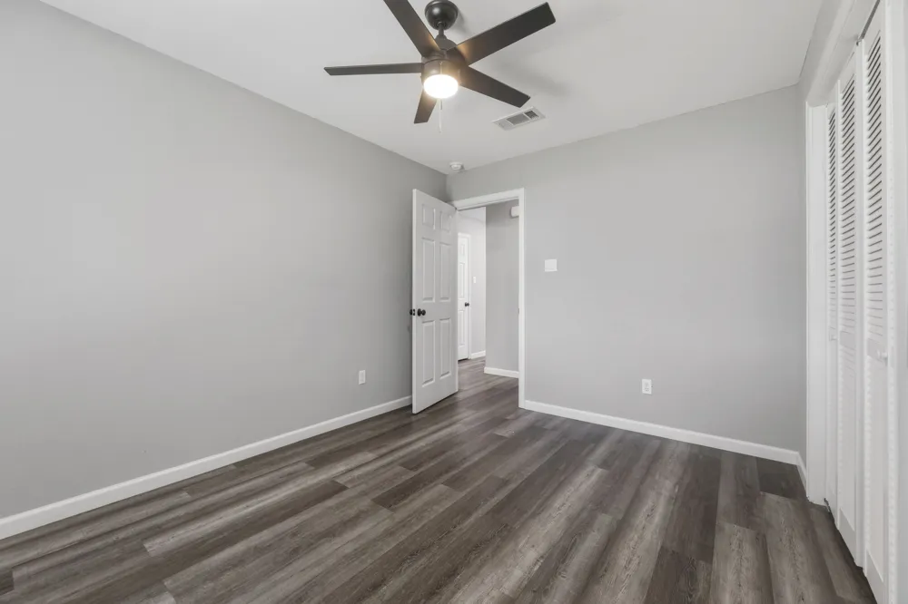 535 S Belknap Street Mexia, TX 76667